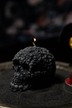 Load image into Gallery viewer, Skull King Candle