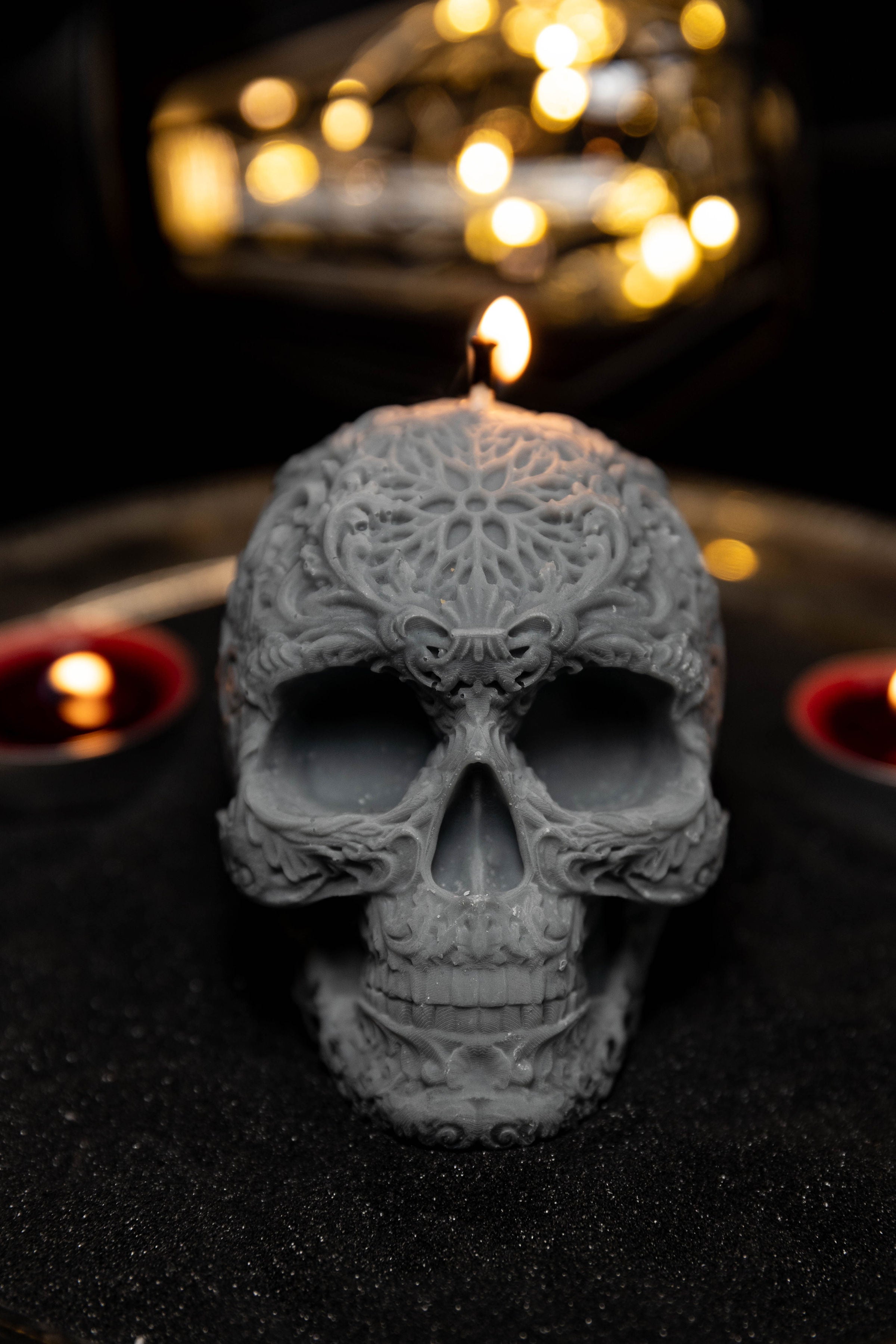 Ornate Skull Candle – Tooth Of A Cat